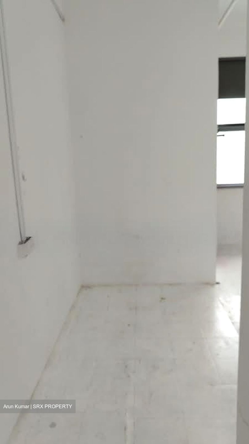 Woodlands Bizhub (D27), Factory #584323531